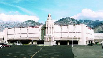 Cinemark 16 Cineplex & Parking Structure